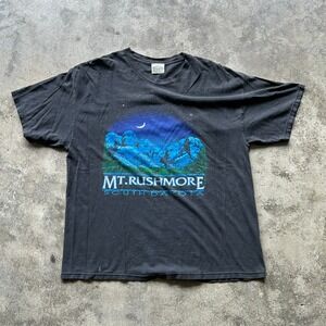 Vintage Mt. Rushmore South Dakota Graphic T Shirt Souvenir Travel Tee